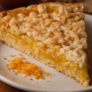 Апельсиново-яблучний пісочний пиріг — ароматна домашня випічка